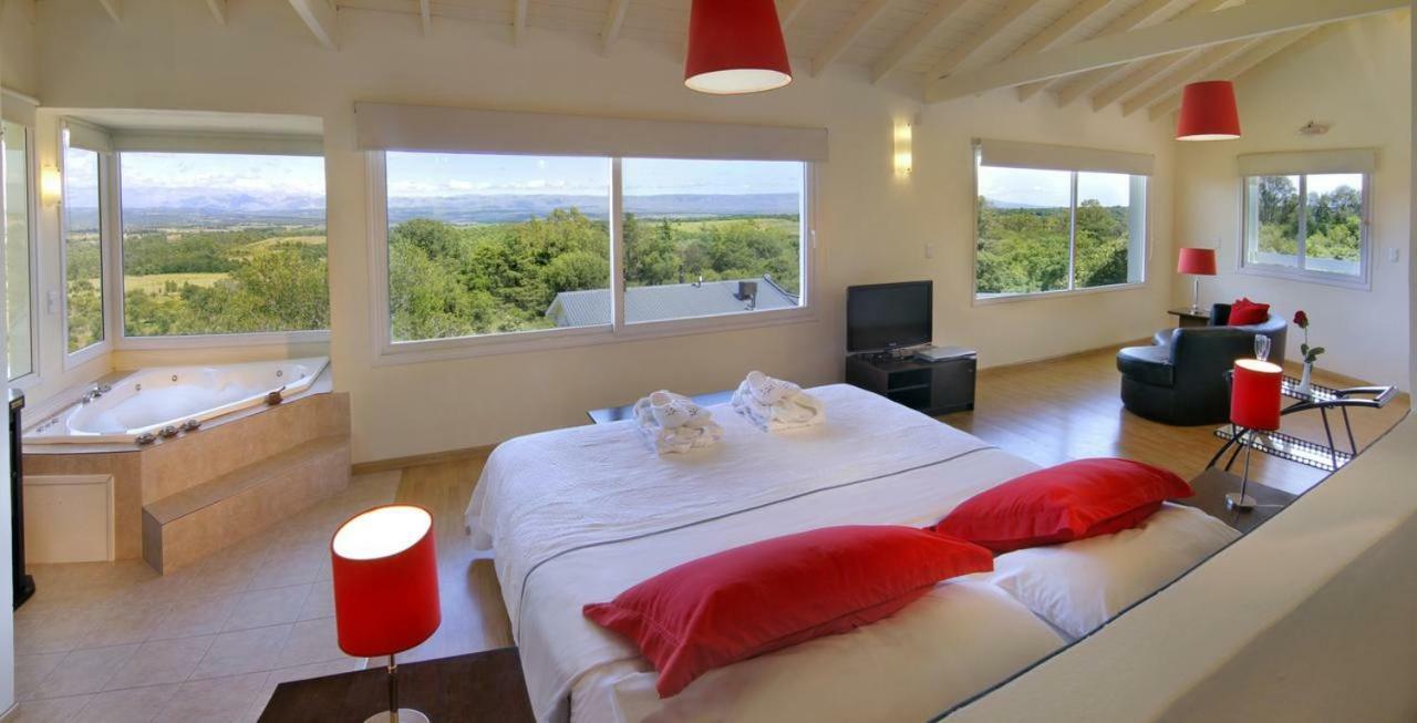 Hotel La Fleur Villa General Belgrano Esterno foto