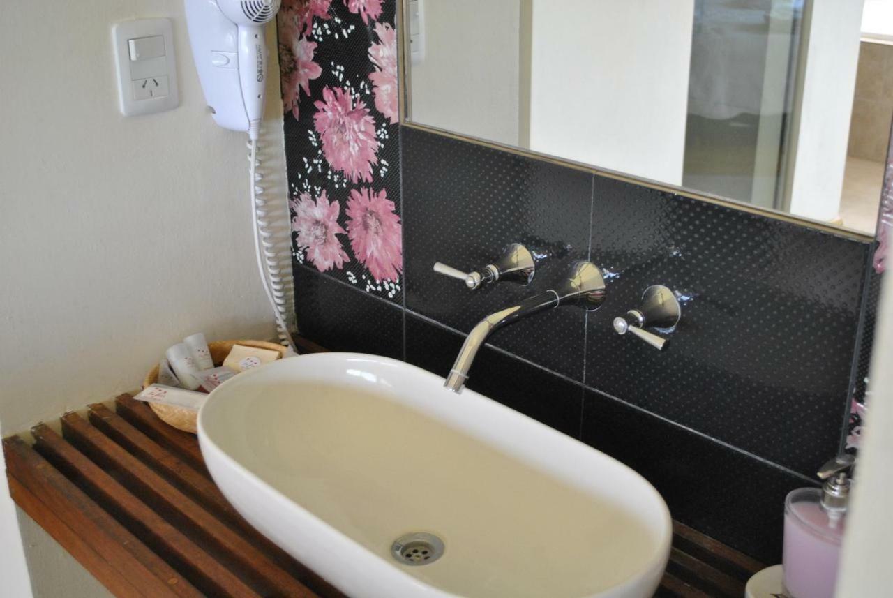 Hotel La Fleur Villa General Belgrano Esterno foto